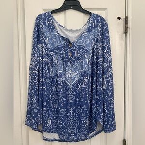 Elegant Blue and White Blouse 2XL